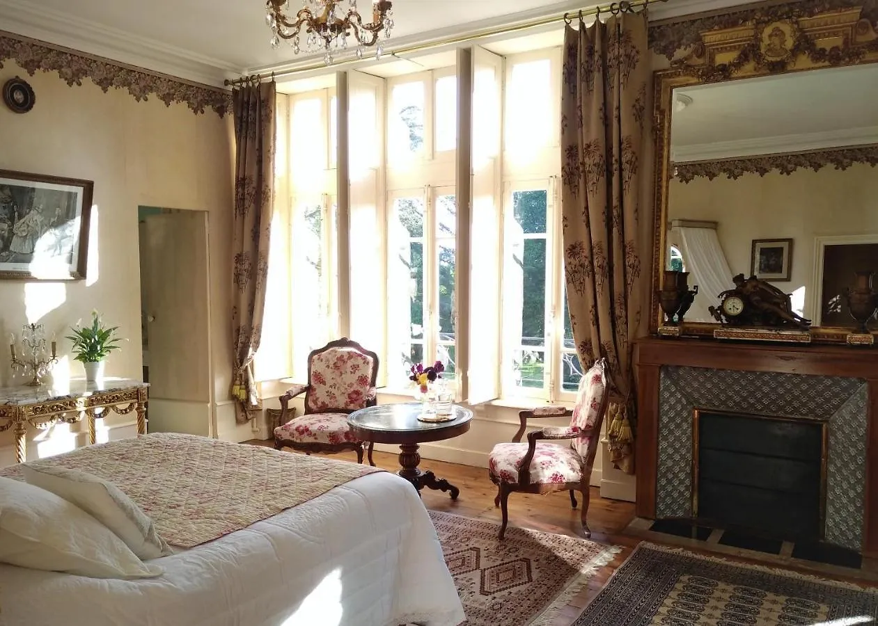 Chateau De La Vernede, La Grande Vernede Bed & Breakfast Saint-Remy-de-Chargnat